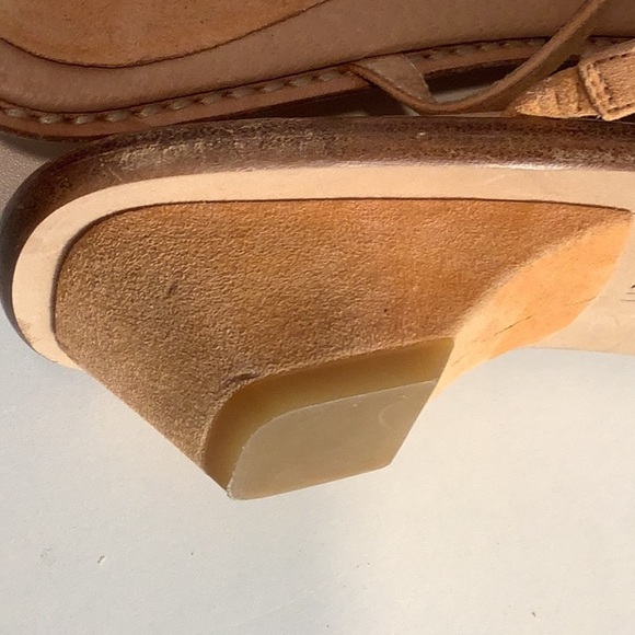 Tommy Bahama Peach Suede Flower Thong Slip On Low Heel Sandal Sz 6.5 - Picture 12 of 12